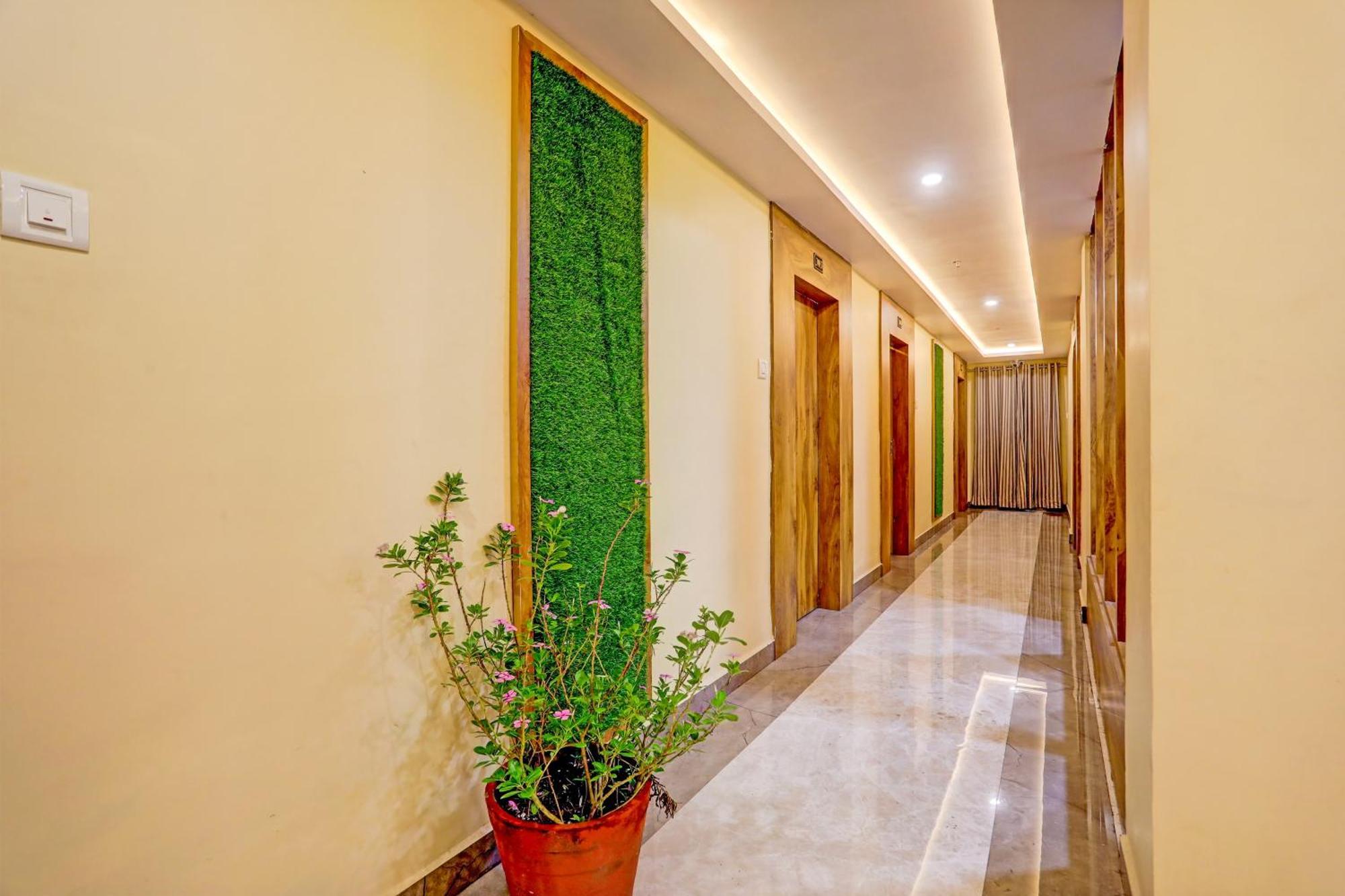 Super Townhouse Oak Dhanbad Near Sslnt College Formerly Kapson Exterior photo